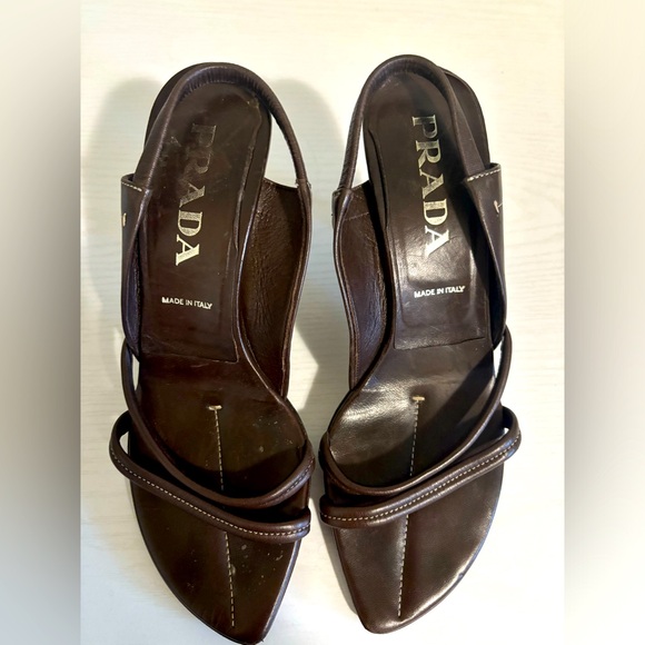 PRADA 38 Vintage 4” heel. Open toe, sling-back Brown leather - Picture 1 of 5